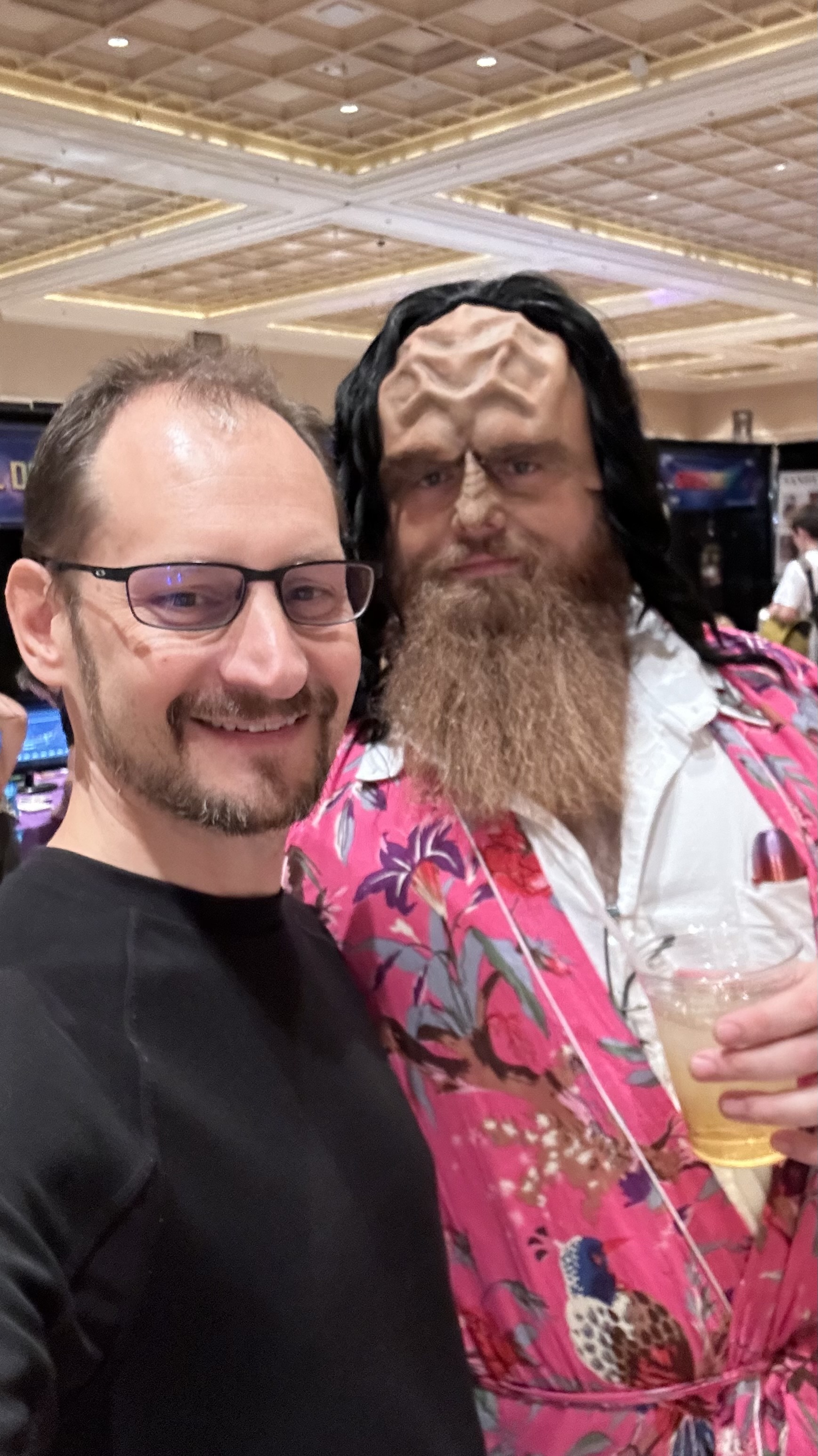 Klingon visiting Risa cosplay by Matt from the Shuttlepod Show <